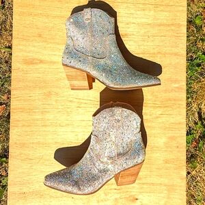 NWT! Matisse Harlow Clear Rhinestone Ankle Boots in Box from Boutique 9.5 & 7.5